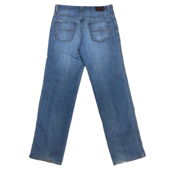 32” | Tommy Hilfiger Ripped Jeans - Picture 2 of 10